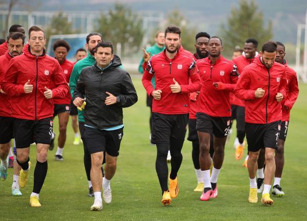 Sivasspor, Kasımpaşa maçı hazırlıklarını sürdürüyor