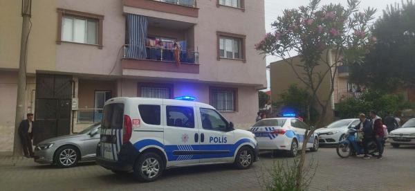 Turgutlu'da husumetli iki aile arasında taşlı, sopalı ve silahlı kavga: 1’i polis 8 yaralı