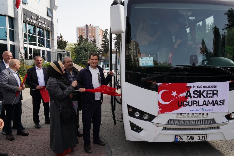 Beylikdüzü'nden askerler için temsili uğurlama