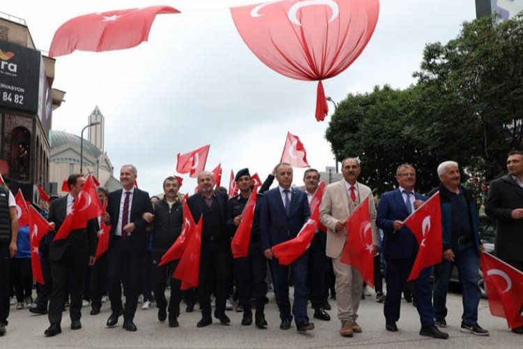 Bursa İnegöl'de 19 Mayıs coşkusu sokaklara taştı