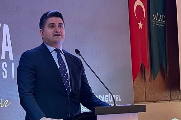 CHP'li Onursal Adıgüzel istifa etti!