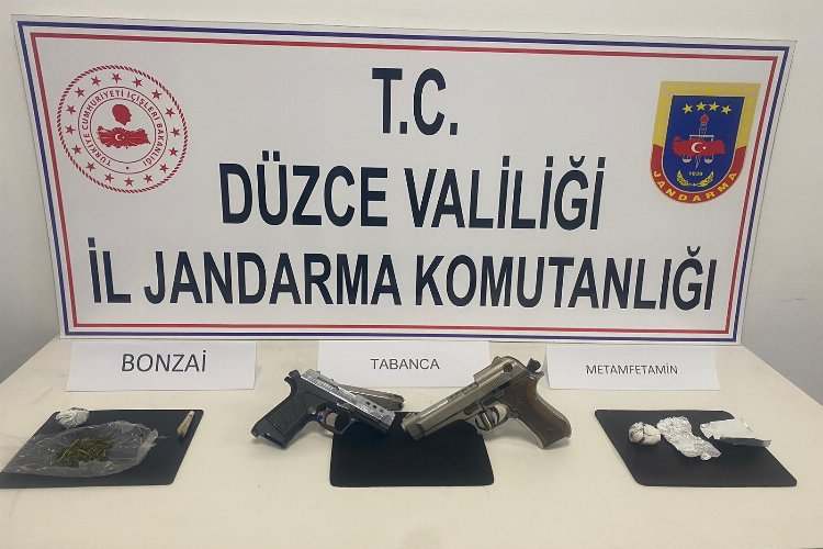 Düzce'de uyuşturucu satıcısı tutuklandı