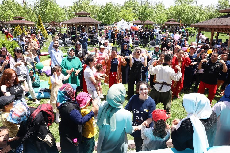 Konya'da özel öğrenciler gönüllerince eğlendi