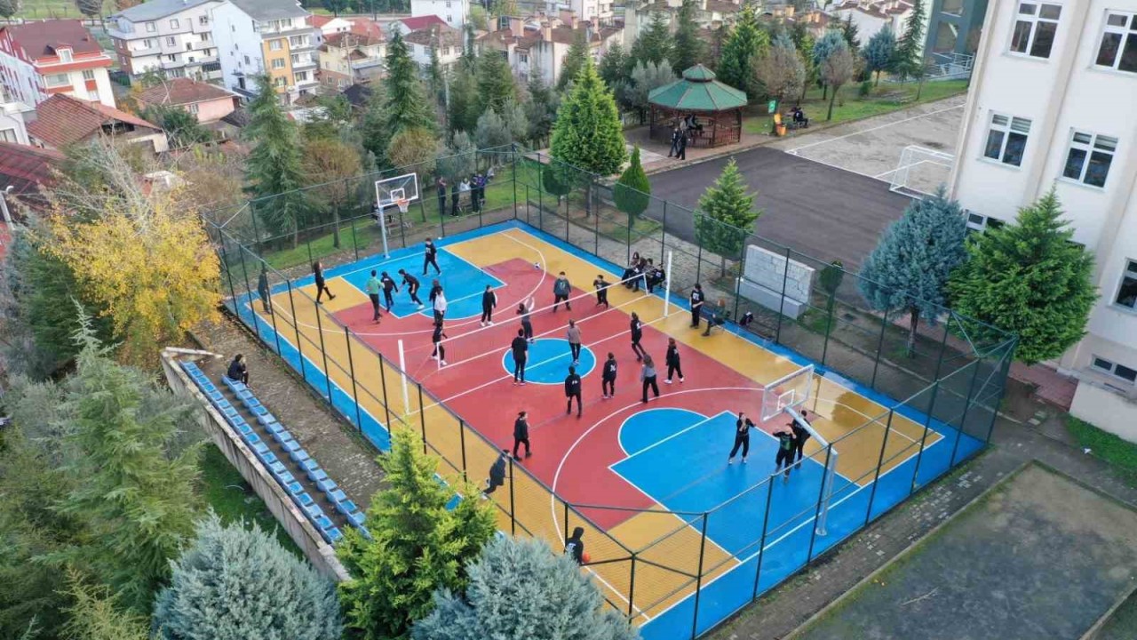 120 okula basketbol ve voleybol sahası yapılacak