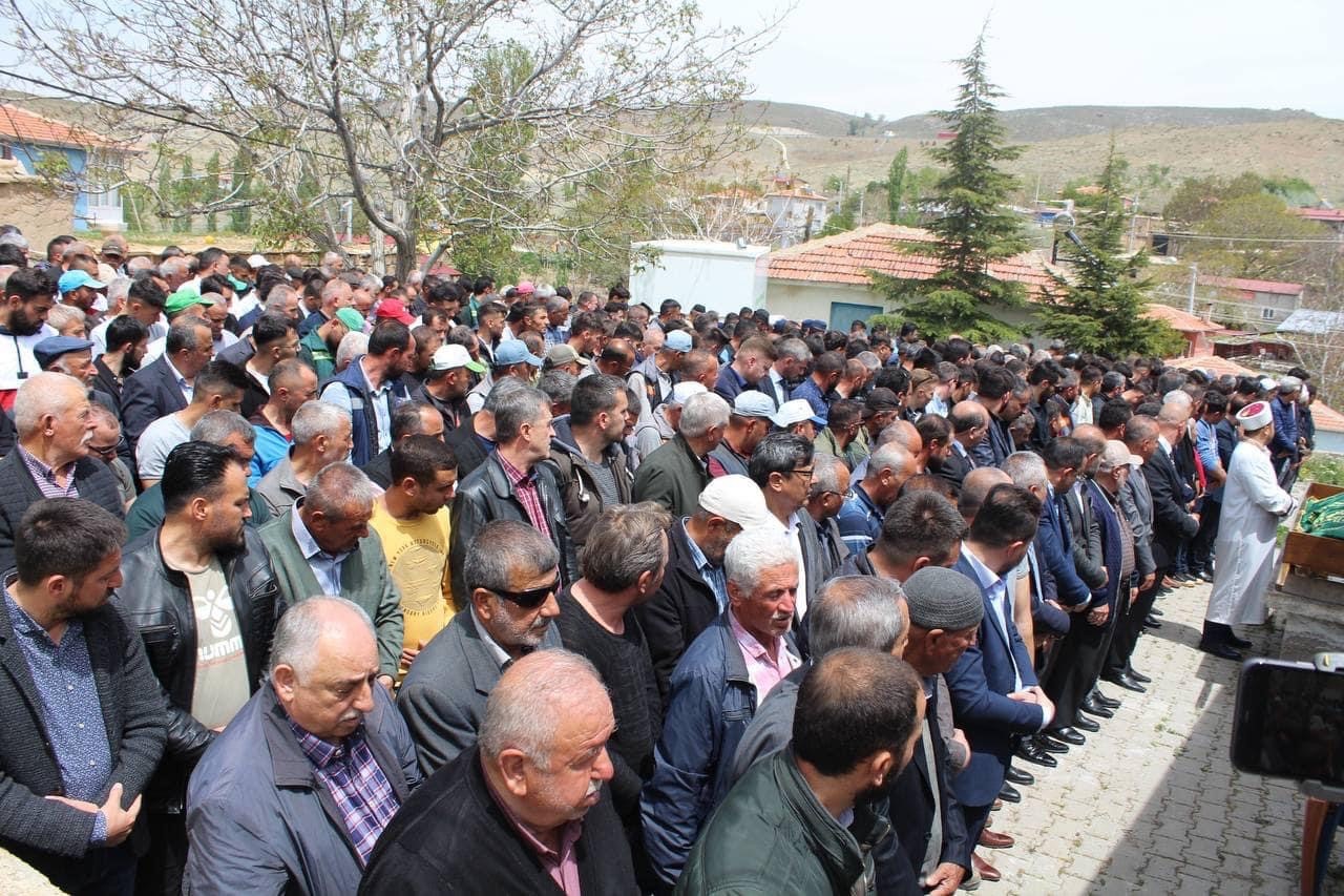 20 yaşındaki genç trafik kazasında hayatını kaybetti