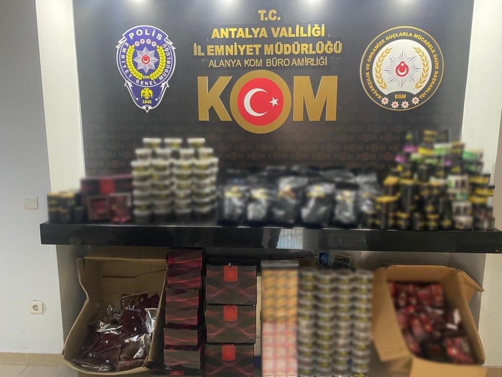 Antalya’da kaçakçılık operasyonu