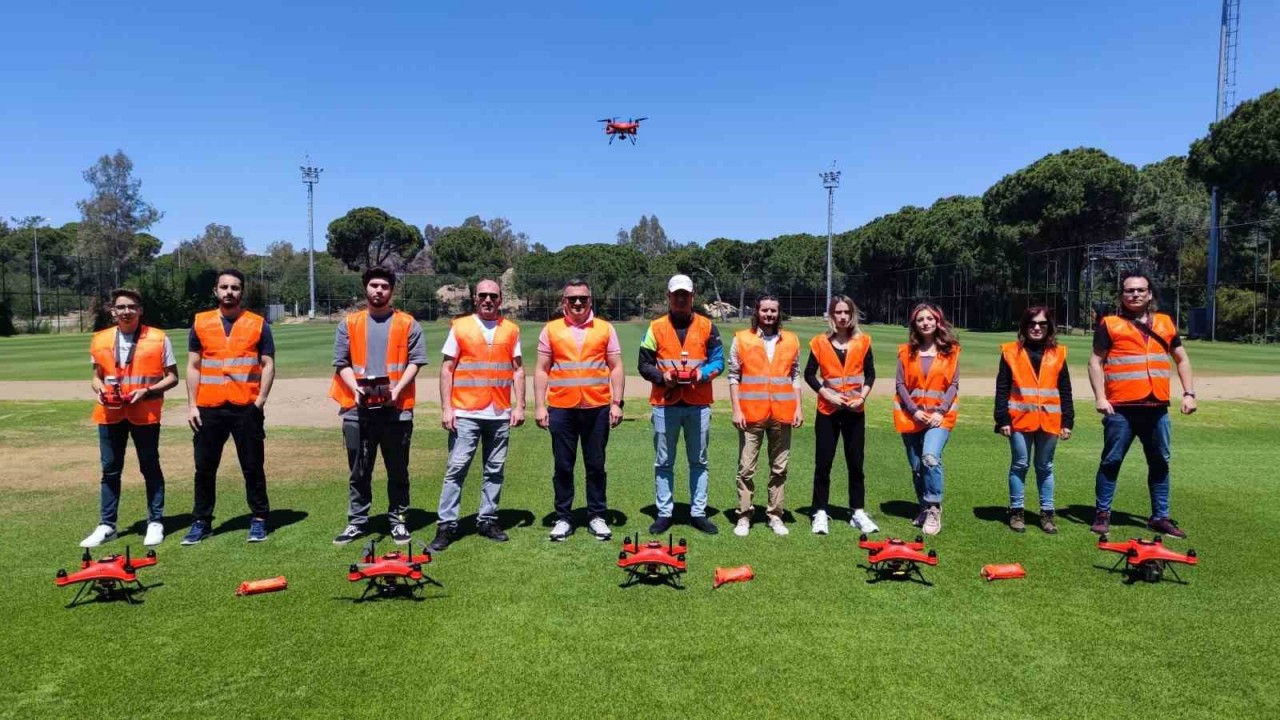 Antalya’da sahillerinde kadın dron pilotları hayat kurtaracak