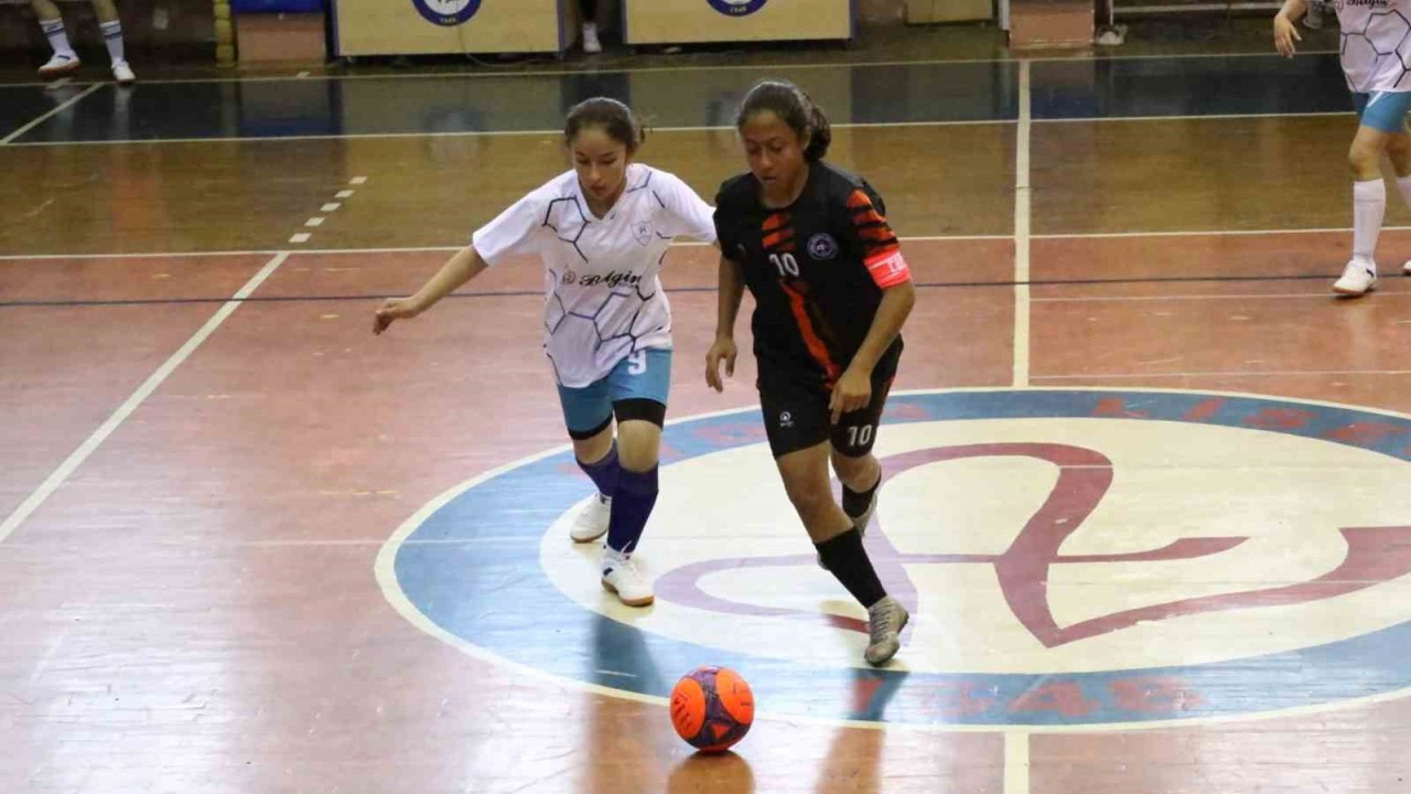 Aydın’da futsal heyecanı başladı