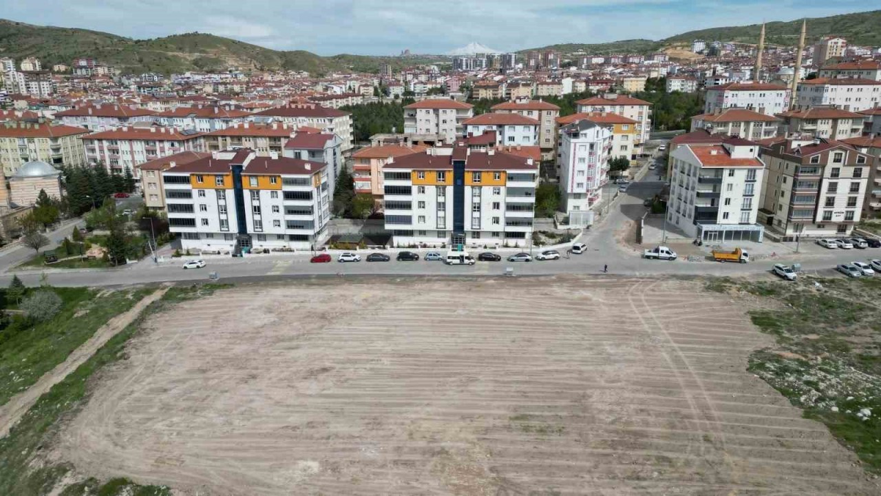 Bahadır Sokak’ta yeni park çalışması başladı