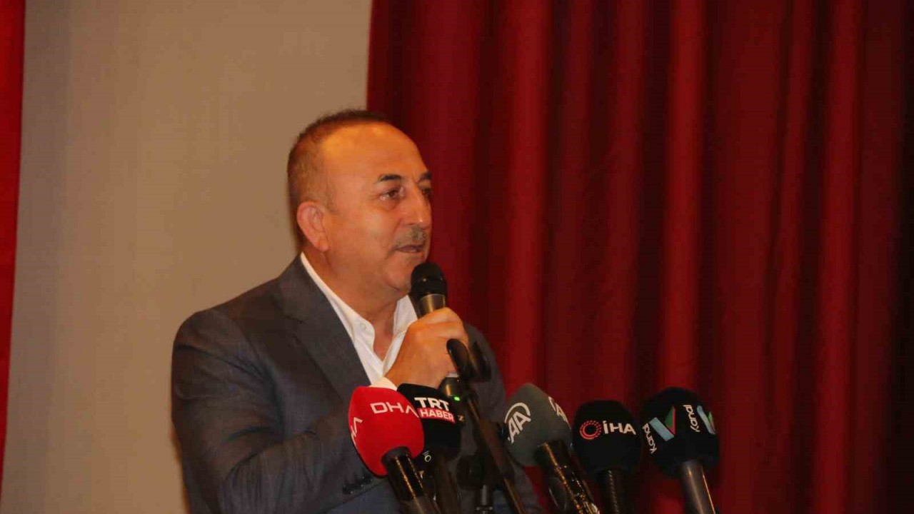 Bakan Çavuşoğlu: “Kim desteklerse desteklesin Suriye’de ve Irak’ta terör koridoru kurulmayacak”