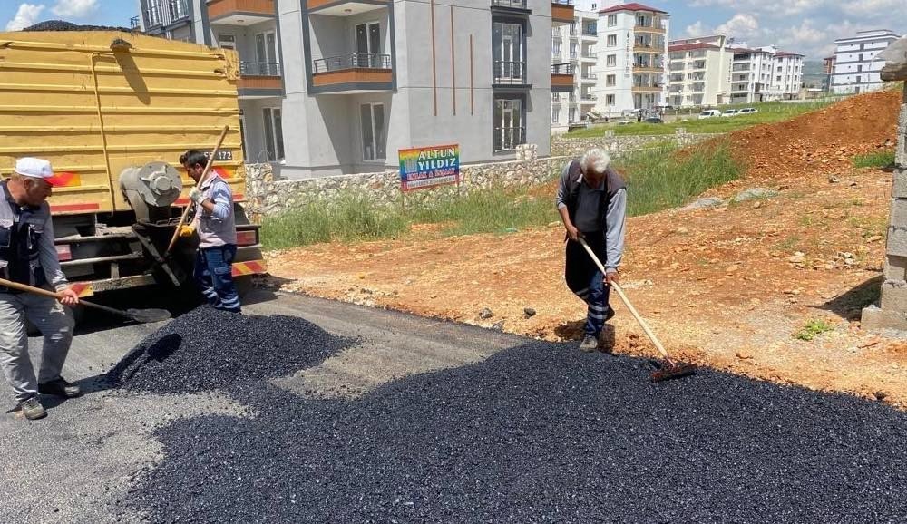 Bozulan yollar düzeltiliyor