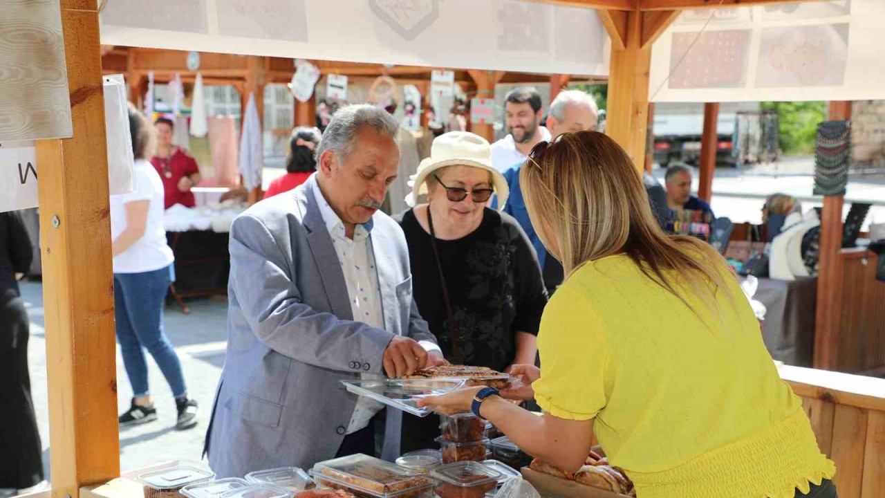 Bu pazar maharetli eller günü