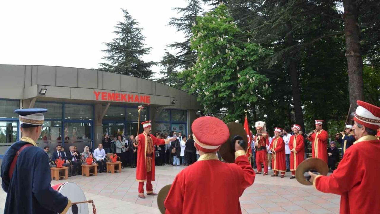 Bursa’da hemşirelere mehteran sürprizi