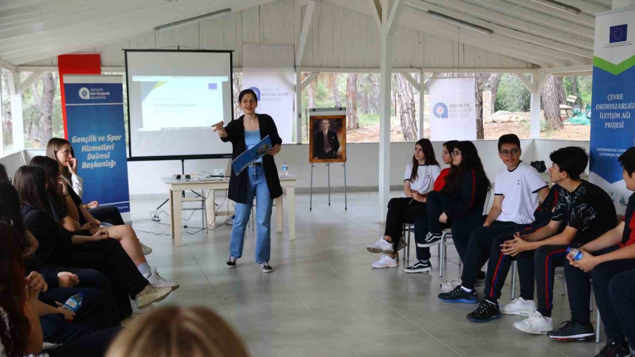 Büyükşehir gençlere iklim okuryazarlığı eğitimi verdi