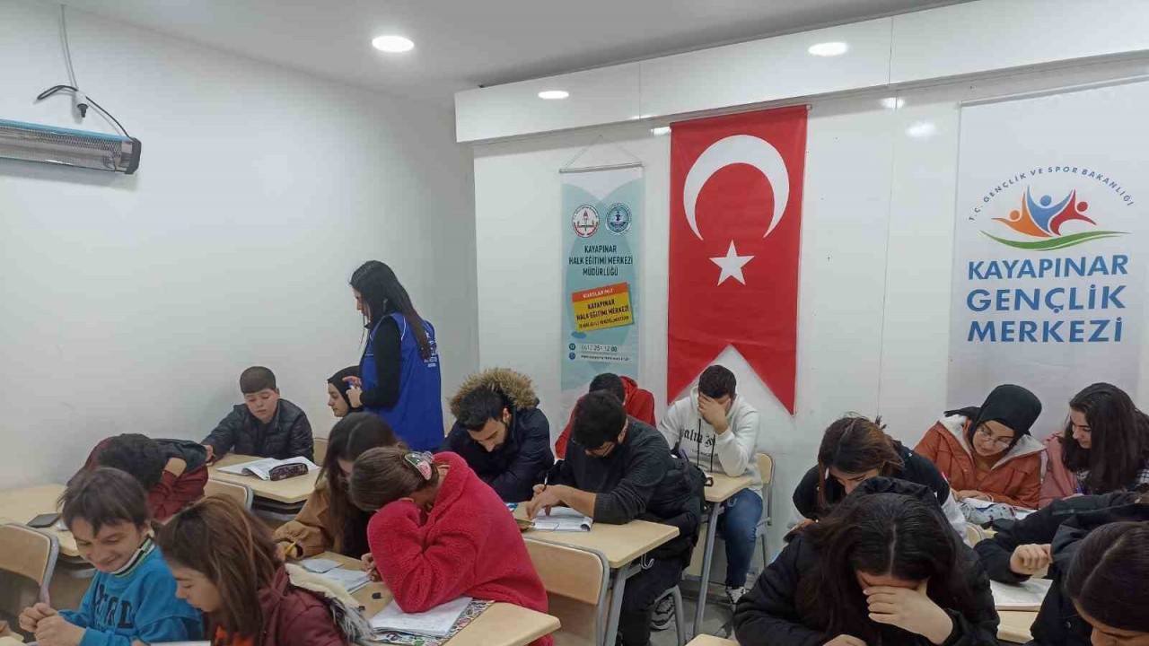 Diyarbakır’da öğrenciler İngilizceyi oyun oynayarak öğreniyor