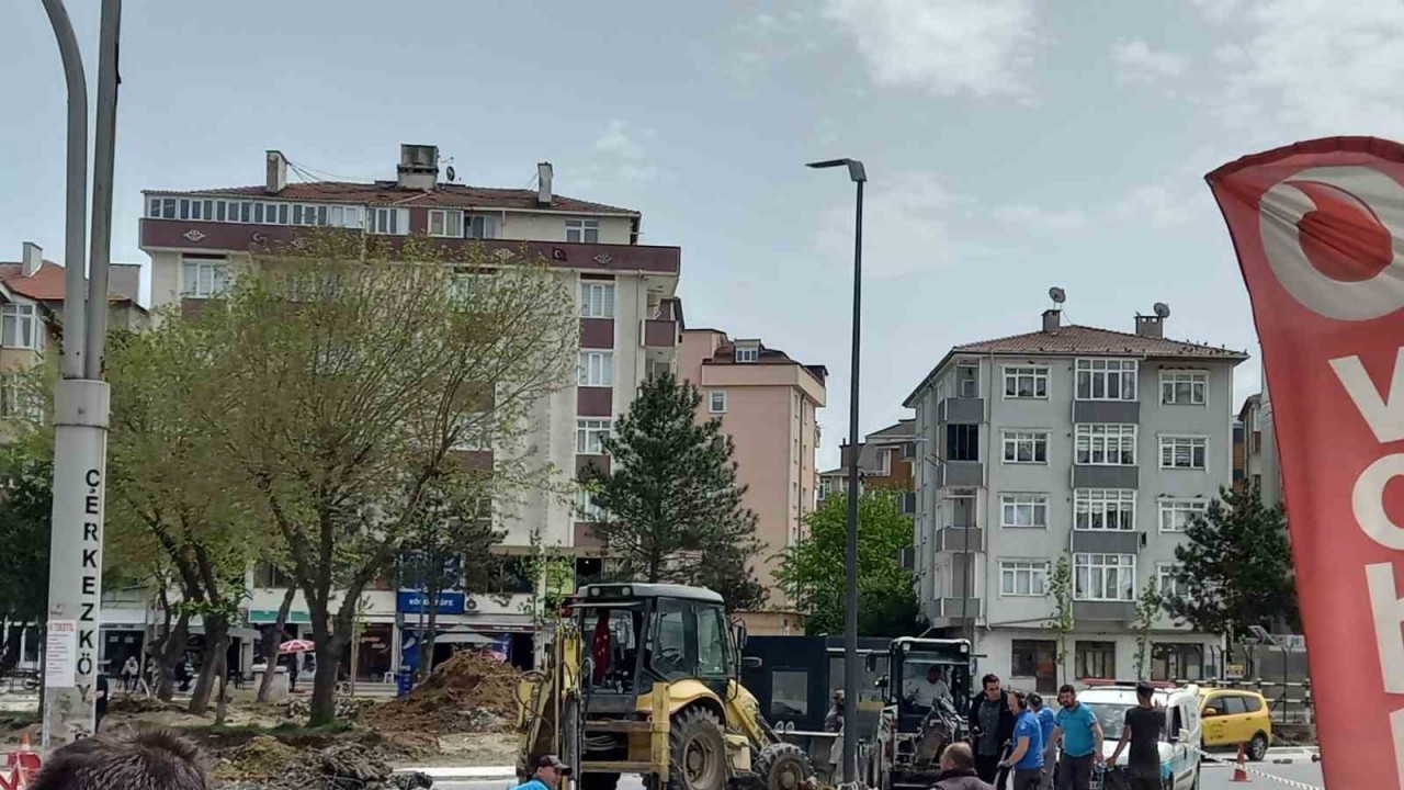 Doğal gaz borusunu patlattılar: Çerkezköy’de doğal gaz paniği