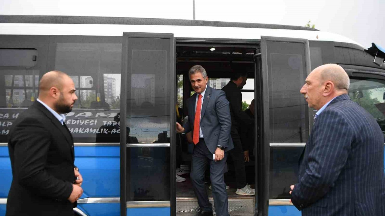 Dolmuşta Başkan sürprizi