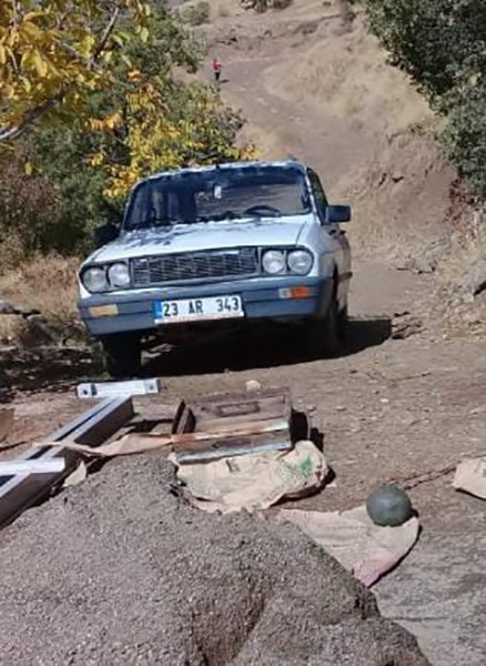 Elazığ’da park halindeki otomobil çalındı