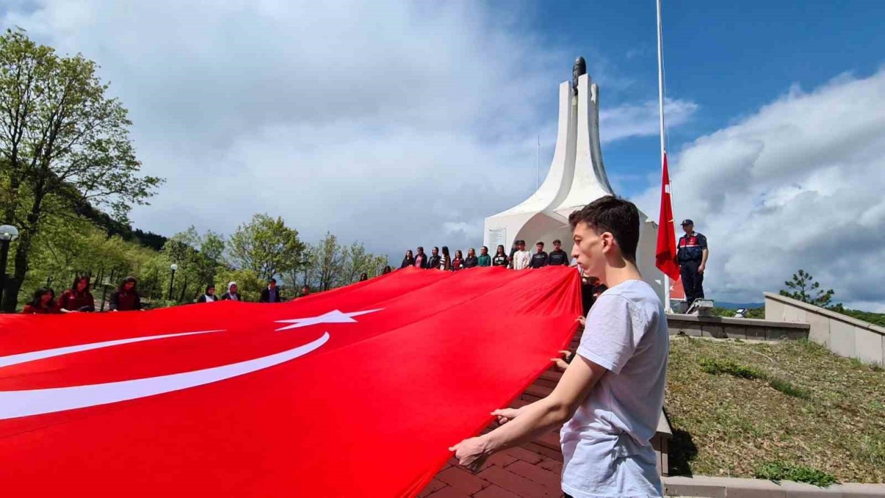 Emet’te Cevizdere Şehitliği’ne yürüyüş