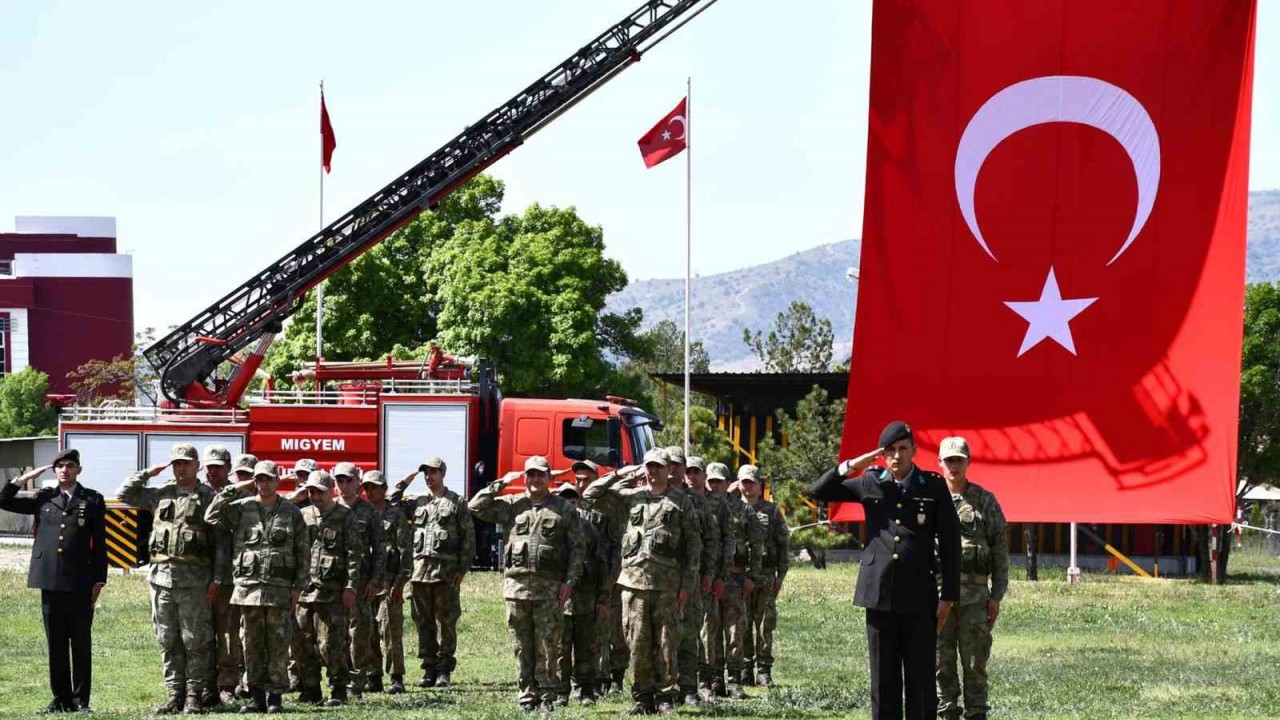 Engellilerin bir günlük temsili askerlik heyecanı