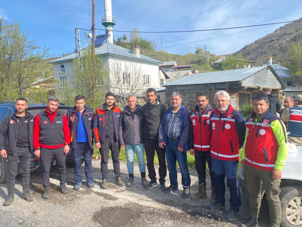 Erzincan’da kaybolan 2 kişi 10 saat sonra bulundu