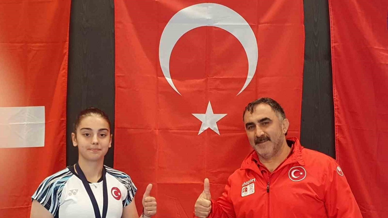 Erzincanlı badmintoncu Korkut, Avusturya’da 3’ncü oldu