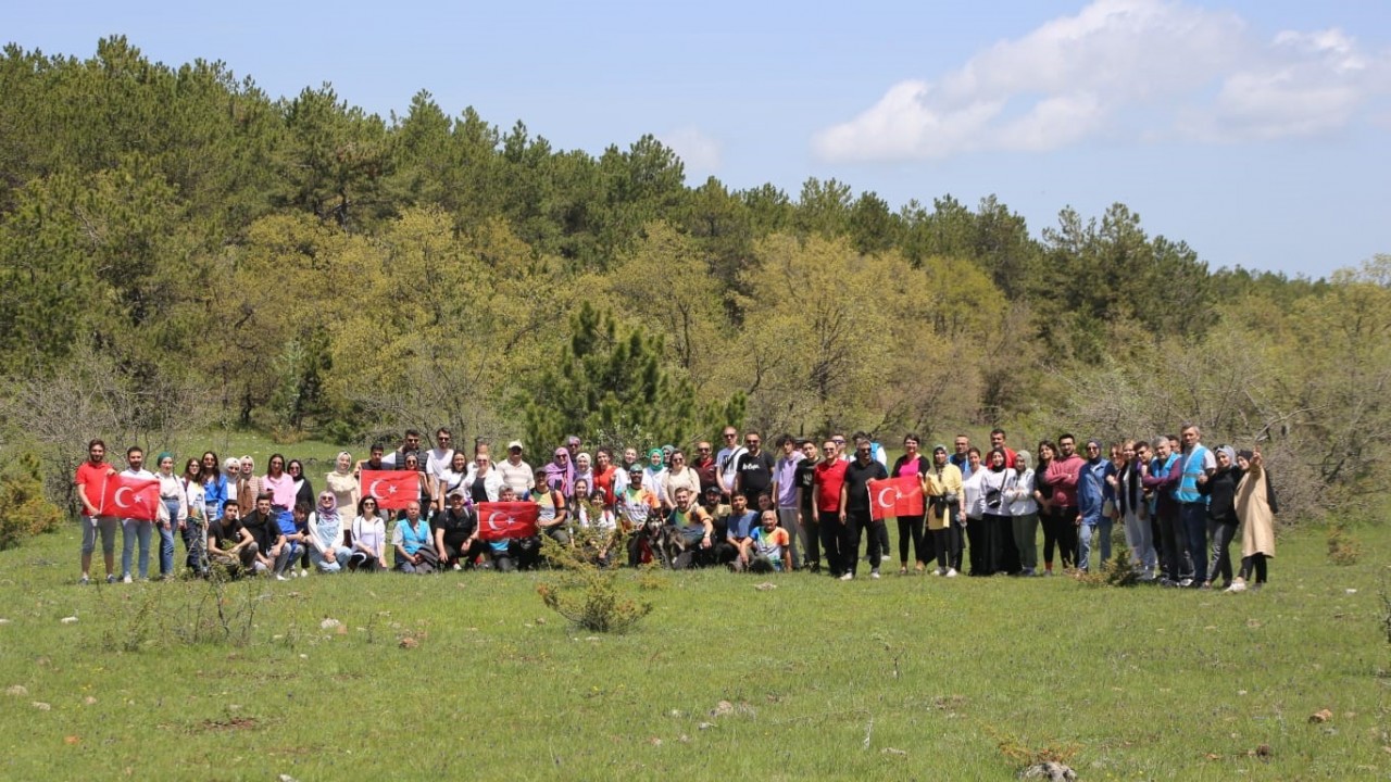 Gençler doğa yürüyüşünde buluştu