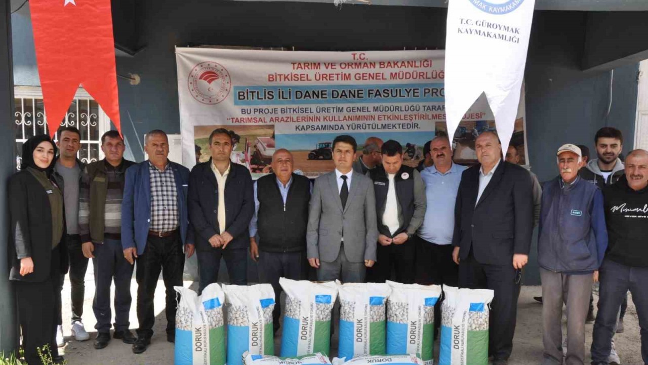 Güroymak’ta 25 çiftçiye 13 bin 600 kilogram fasulye tohumu dağıtıldı