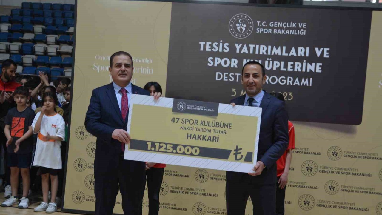 Hakkari’de 48 spor kulübüne 1 milyon 125 bin TL nakdi destek