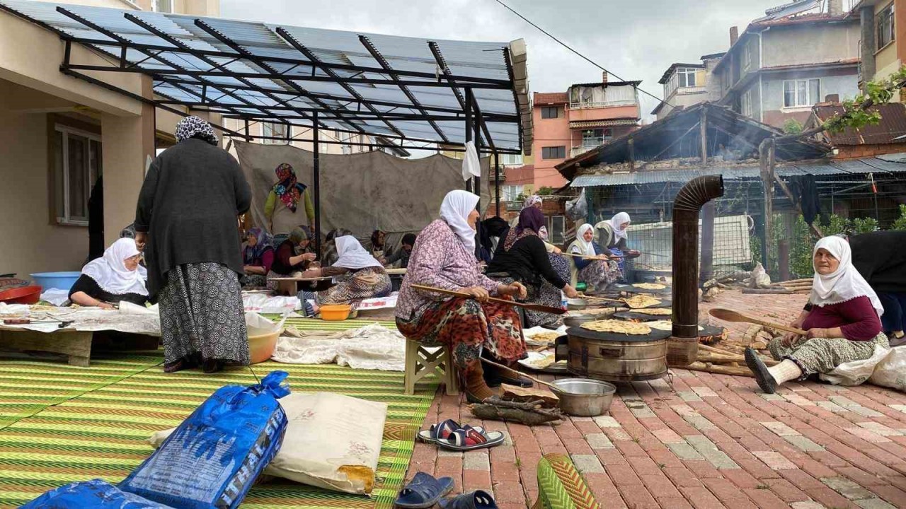 Hisarcık’ta kadınlar hayır işinde bir araya geldi