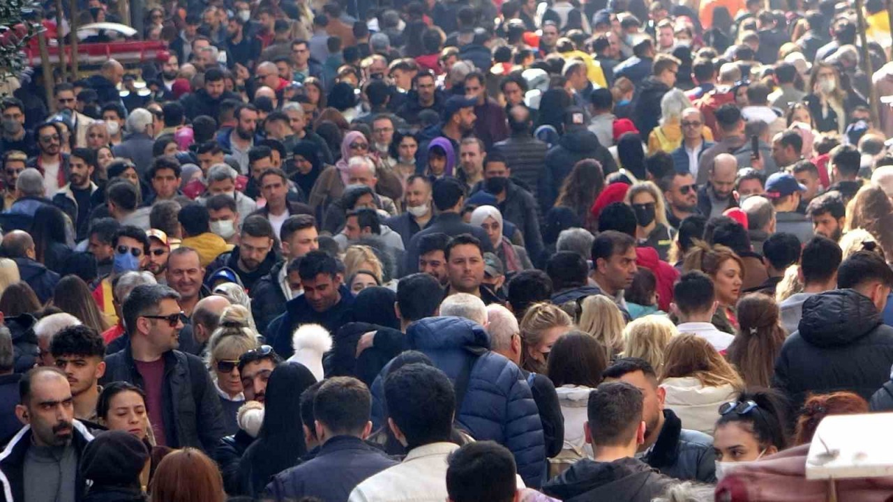 İlk çeyrekte mevsim etkisinden arındırılmış işsizlik oranı yüzde 9,9 seviyesinde gerçekleşti