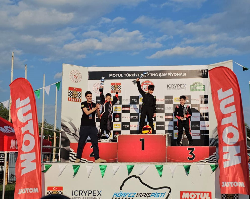 Karting şampiyonasına Büyükşehir yarışçıları damga vurdu