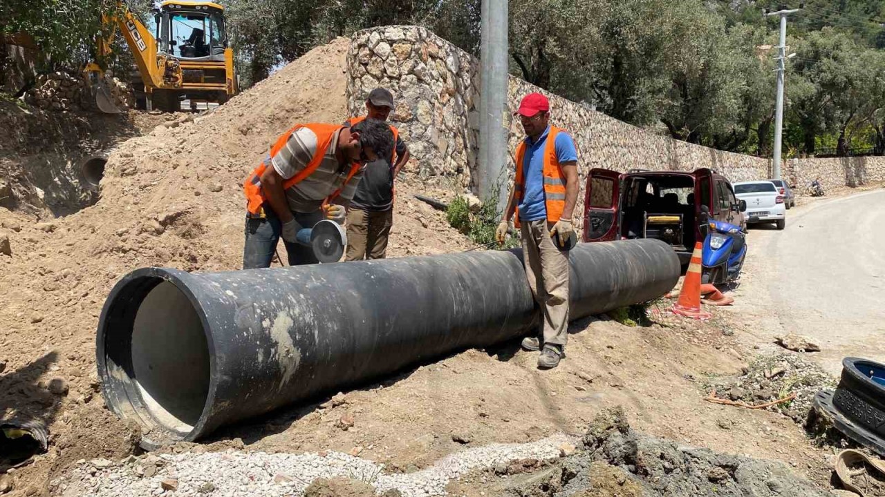 Kaş İslamlar’ın 30 yıllık su sorunu çözülüyor