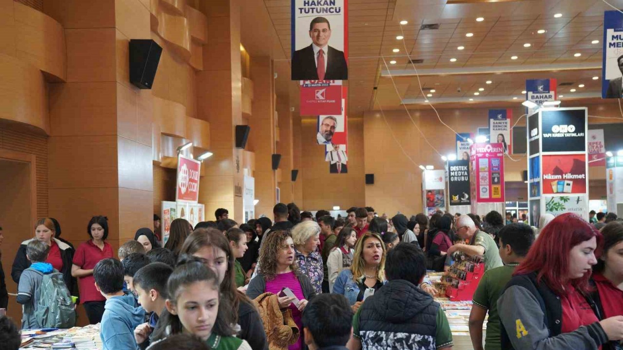 Kepez Kitap Fuarı’na yoğun ilgi