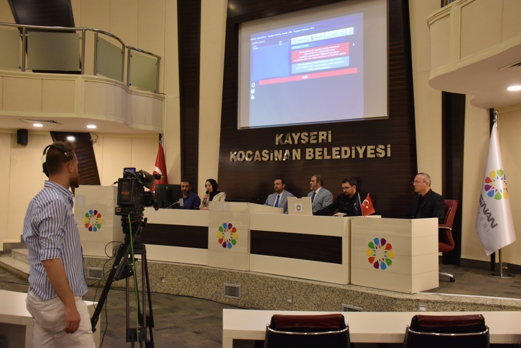 Kocasinan Belediyesi’ne işçi alımı, canlı yayınla noter huzurunda kura ile belirlendi