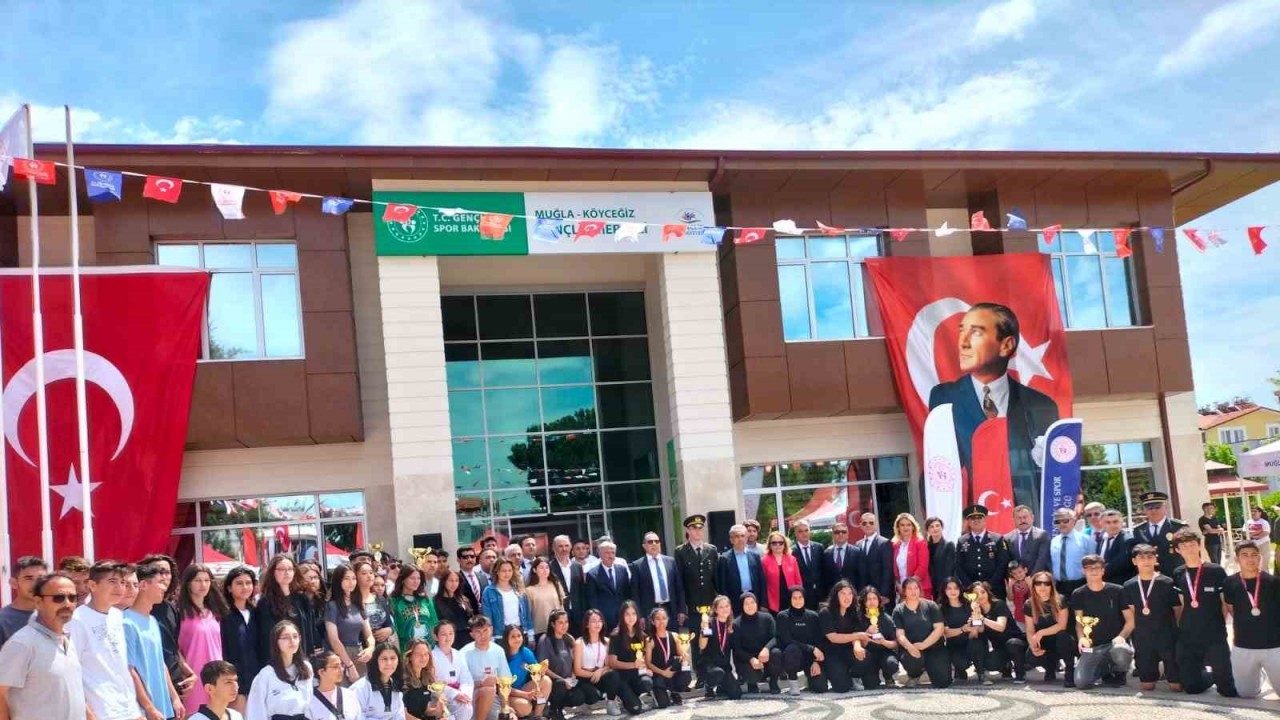 Köyceğiz’de Atatürk’ü Anma, Gençlik ve Spor Bayramı coşkuyla kutlandı