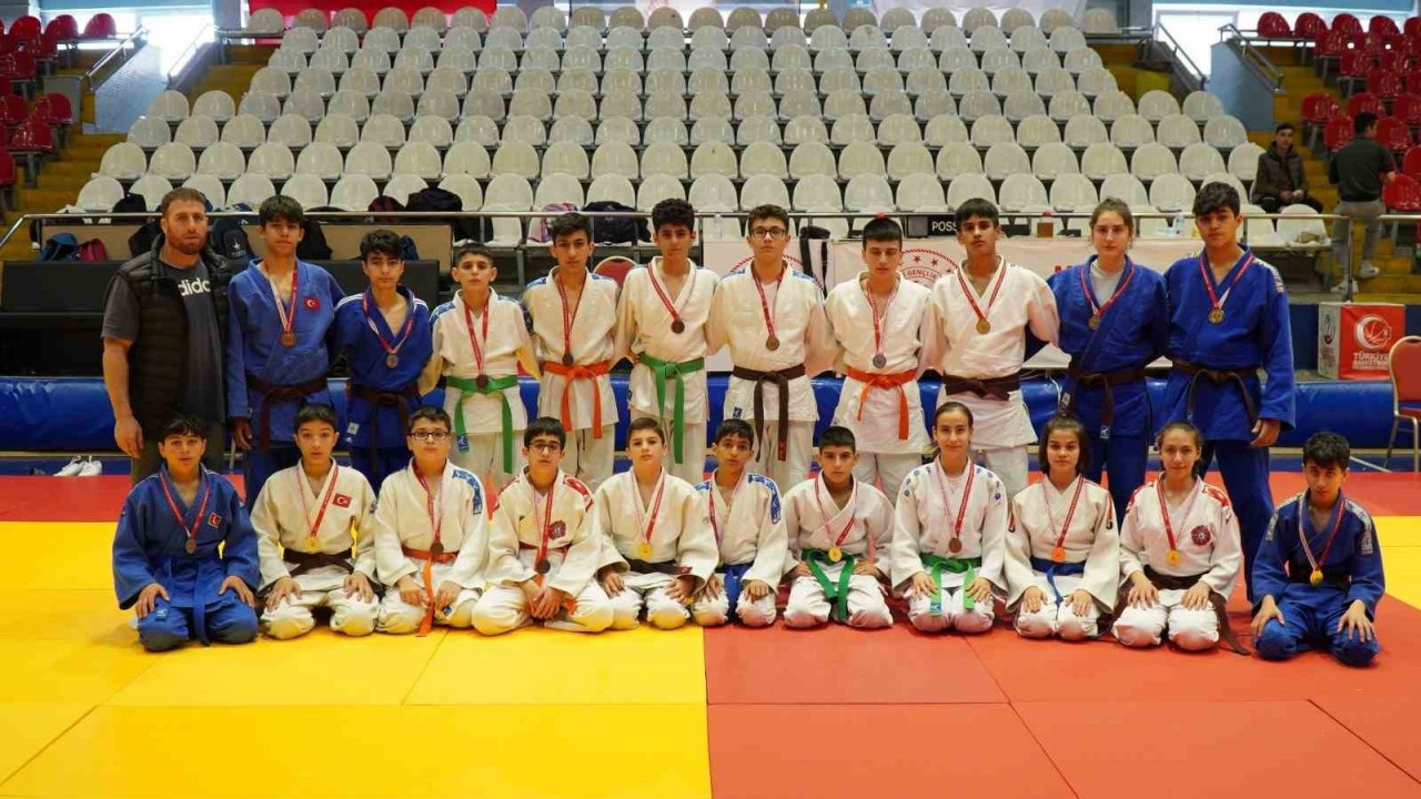 Manisa’da Anadolu Yıldızlar Ligi Judo İl Seçmeleri yapıldı