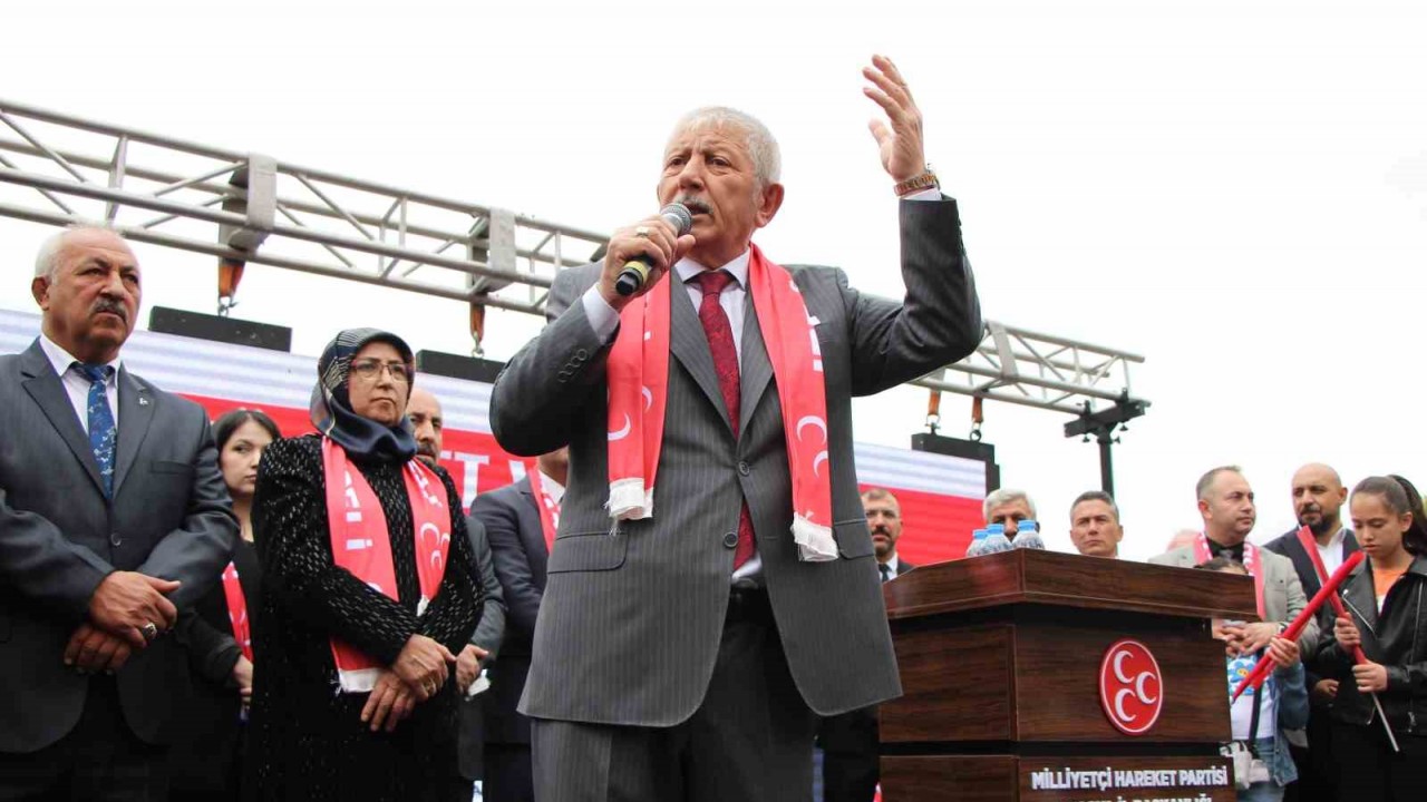 Mehmet Sarı Amasyalılara seslendi: “Boş lafa, şantaja ayıracak zamanımız yok”