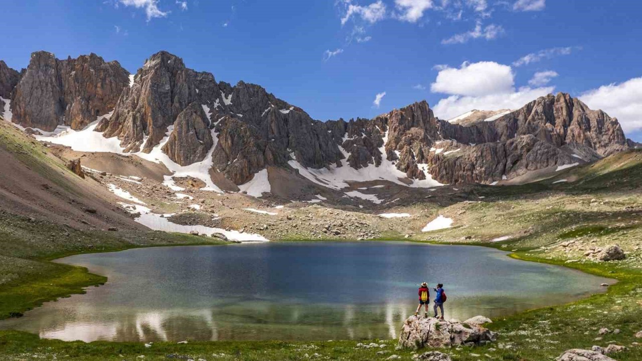 Munzurlar, turistlerin ilgi odağı