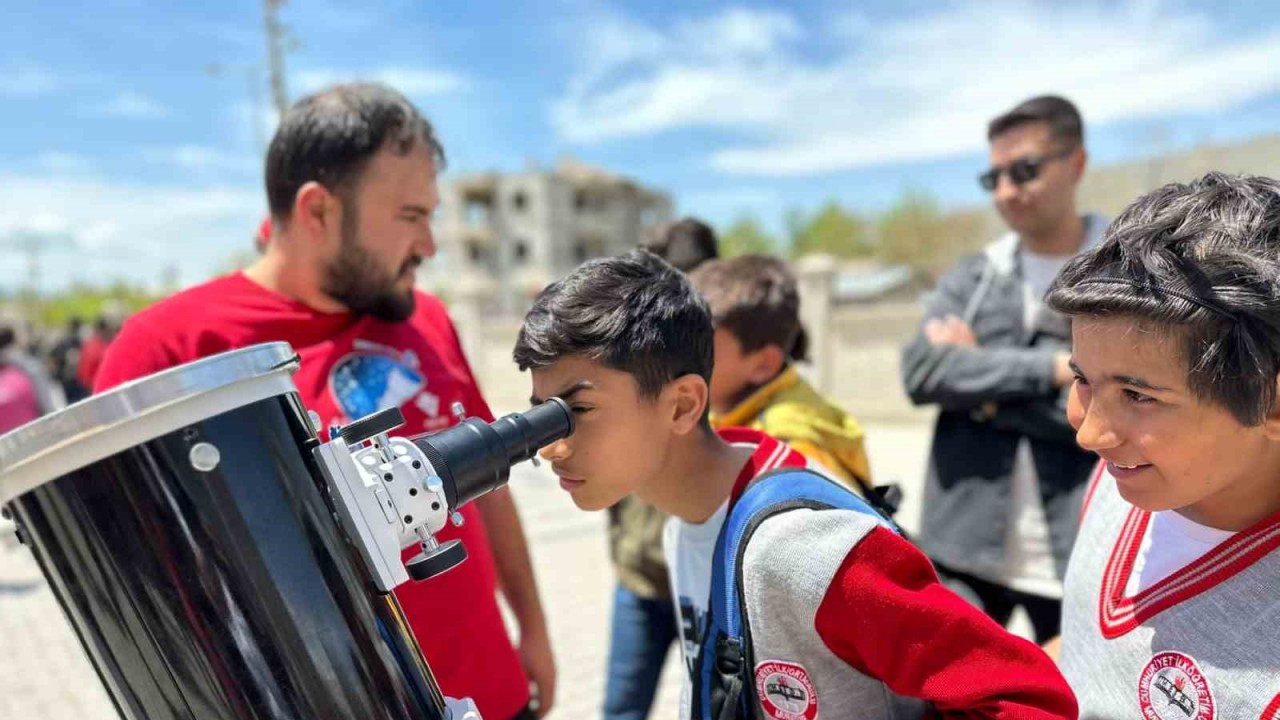 Muradiye’de öğrenciler için uzay gözlemi etkinliği