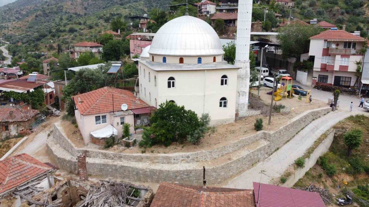 Nazilli Belediyesi Karahallı’daki çalışmalarını sürdürdü