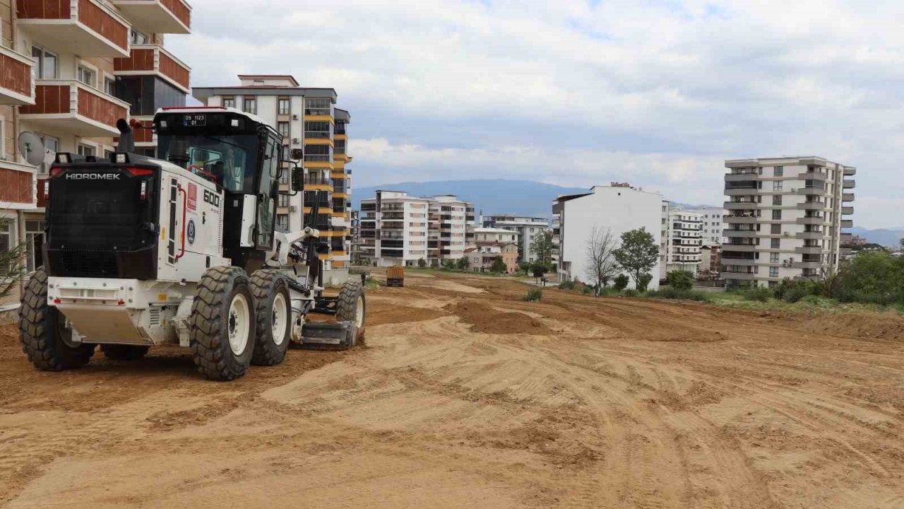 Nazilli’de yol çalışmaları sürüyor