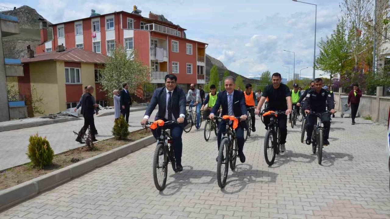 Sağlık için pedal çevirdiler