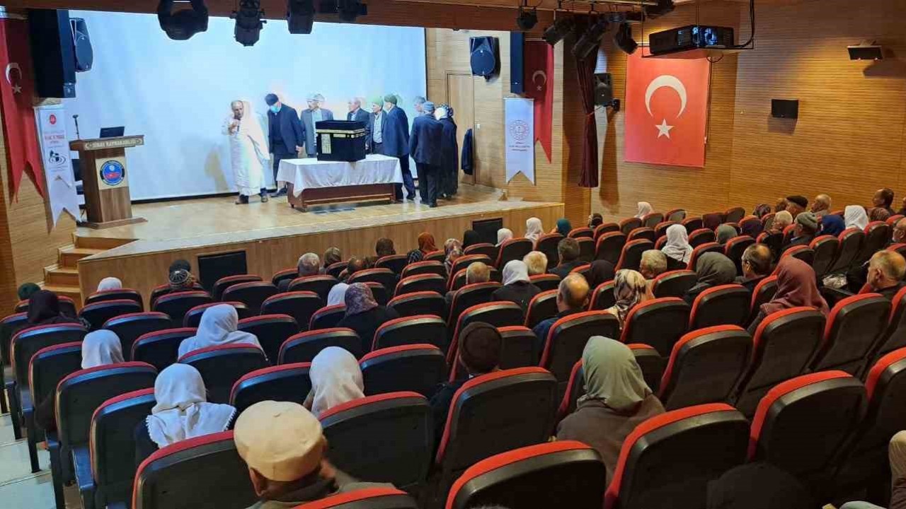 Simav’da hacı adaylarına bilgilendirme semineri