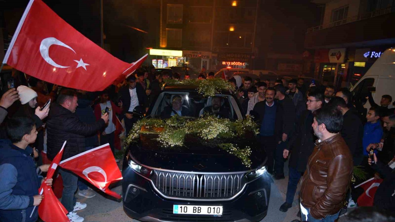 Sındırgı’da binlerce vatandaş Togg için buluştu