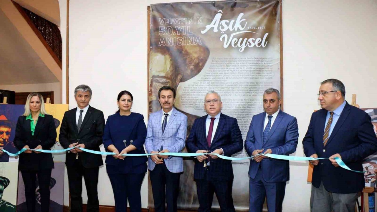 Sivas’ta “Aşık Veysel” sergisi açıldı