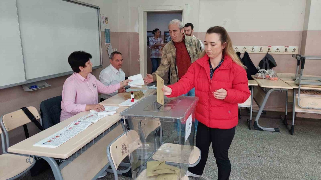 Tekirdağ’da oy verme işlemi başladı