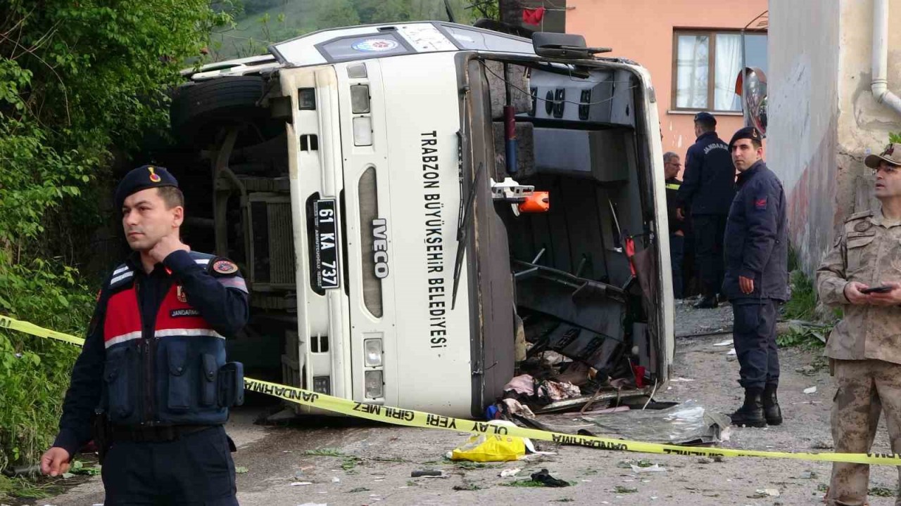 Trabzon’da belediye otobüsü kaza yaptı: 4 ölü, 21 yaralı