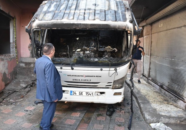 Bağlar Belediye Başkanı Beyoğlu, çöp aracının yakılmasına tepki gösterdi