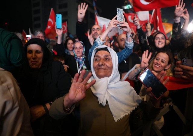 Başkan Talus: Bu zafer, eşi benzeri olmayan bir başarı olarak tarihe geçti